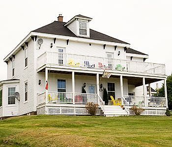 Dolan'S Inn & Suites Pictou Bagian luar foto
