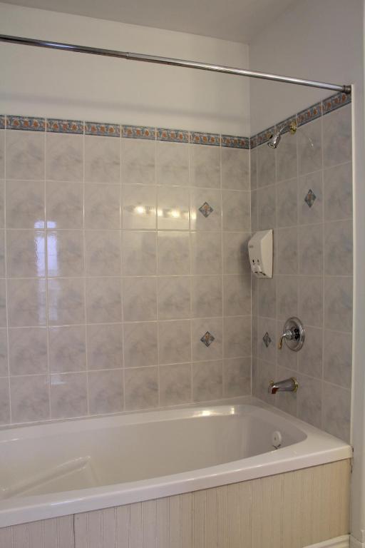 Dolan'S Inn & Suites Pictou Bagian luar foto
