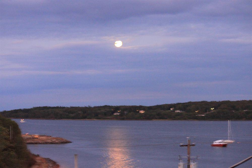 Dolan'S Inn & Suites Pictou Bagian luar foto